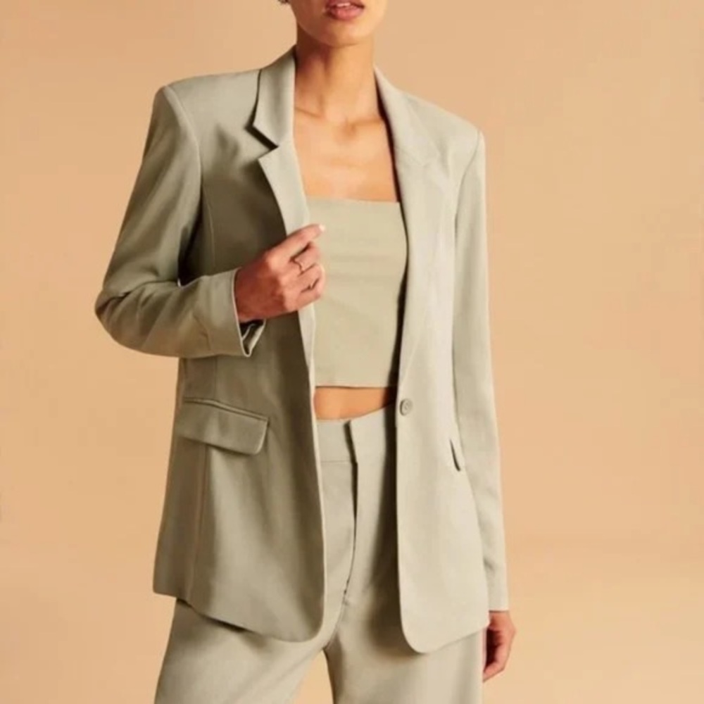 Abercrombie & Fitch Single Breasted Blazer